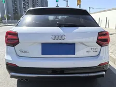 2021 Audi Q2L 35 TFSI Luxury, белый — фото 12