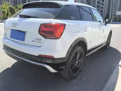 2021 Audi Q2L 35 TFSI Luxury, белый — фото 13