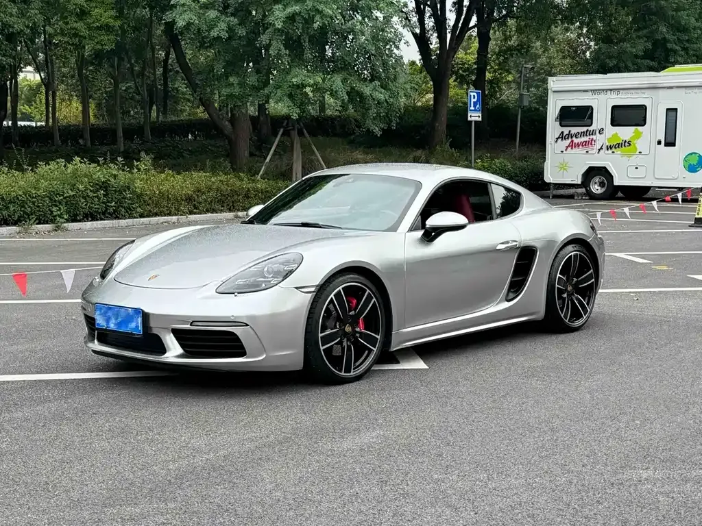 2022 Porsche 718 Cayman S 2.5T