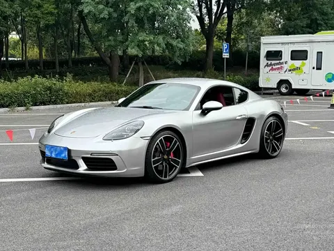 2022 Porsche 718 Cayman S 2.5T