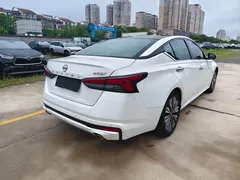 2022 Nissan Teana 2.0L XL-TLS, белый — фото 10