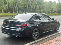 2022 BMW 3 Series 325Li M Sport, чёрный — фото 7