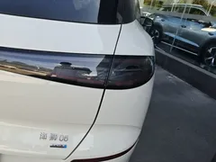 2025 BYD Sealion 06 DM-i PHEV 205 Plus, белый — фото 24