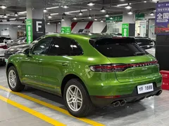 2018 Porsche Macan 2.0T, зелёный — фото 3