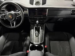 2018 Porsche Macan 2.0T, зелёный — фото 11