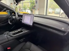 2024 Xiaomi SU7 4WD Max Founder, зелёный — фото 12