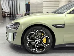 2024 Xiaomi SU7 4WD Max Founder, зелёный — фото 16