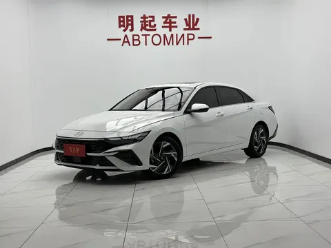 2023 Hyundai Elantra 1.5L CVT LUX Premium