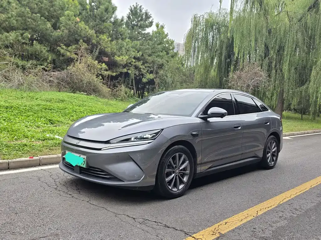 2025 BYD Qin L EV 470km Leading