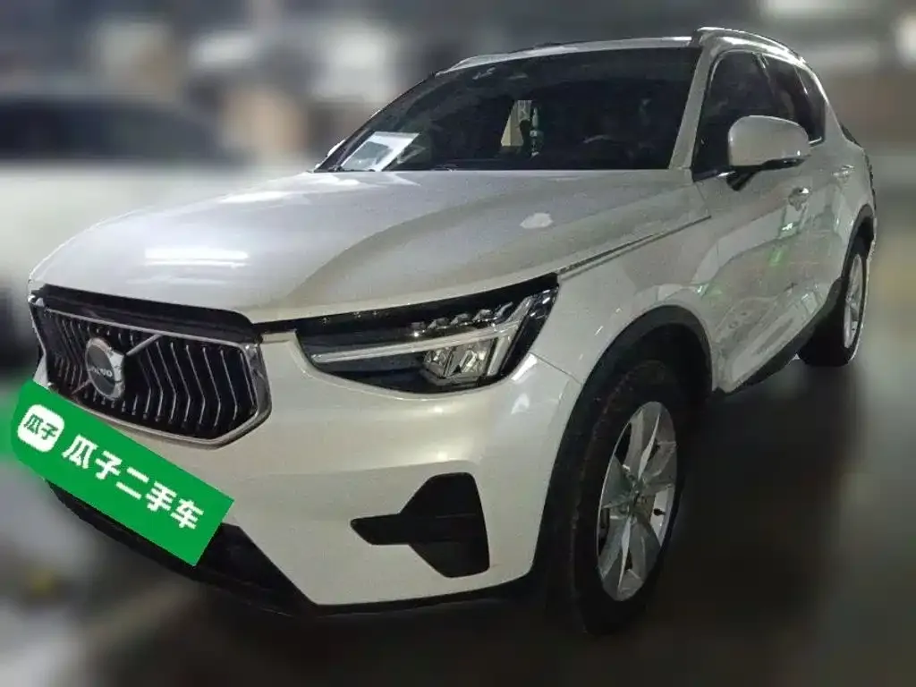 2024 Volvo XC40 Fashion