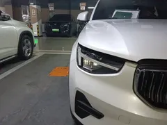 2024 Volvo XC40 Fashion, белый — фото 7