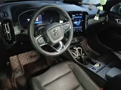 2024 Volvo XC40 Fashion, белый — фото 10