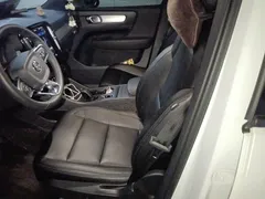2024 Volvo XC40 Fashion, белый — фото 16