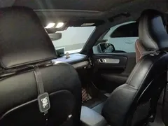 2024 Volvo XC40 Fashion, белый — фото 19