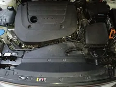 2024 Volvo XC40 Fashion, белый — фото 21
