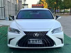 2022 Lexus ES 200 Excellence, белый — фото 2