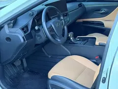 2022 Lexus ES 200 Excellence, белый — фото 7