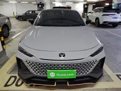 2022 Changan UNI-V 2.0T — фото 3