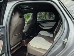 2024 BYD Qin PLUS DM-i PHEV 55km Honor Excellence — фото 8