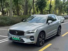 2022 Volvo XC60 T8 PHEV 4WD Luxury — фото 1