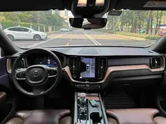 2022 Volvo XC60 T8 PHEV 4WD Luxury — фото 7