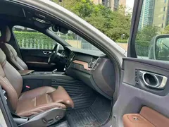 2022 Volvo XC60 T8 PHEV 4WD Luxury — фото 8