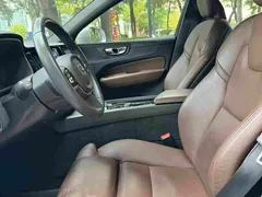 2022 Volvo XC60 T8 PHEV 4WD Luxury — фото 9