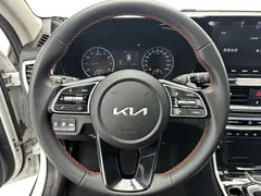 2021 Kia Seltos 1.5L CVT Trend, белый — фото 18
