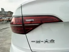 2021 Volkswagen Sagitar 280TSI DSG Luxury Smart, белый — фото 13