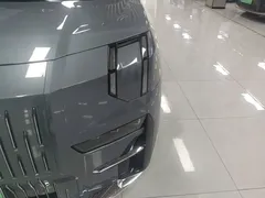 2024 Zeekr 009 7-seat 4WD 108kWh — фото 24
