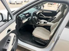 2024 BYD Yuan UP 301km Leading, белый — фото 16