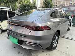 2024 BYD Qin PLUS Honor DM-i PHEV 55km Leading — фото 7