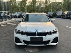 2022 BMW 3 Series 320Li M Sport Package, белый — фото 2