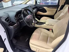 2021 Toyota Alphard Hybrid 2.5L Premium, белый — фото 7