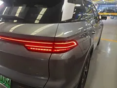 2025 BYD Song Pro 2nd Gen Smart Driving DM-i PHEV 75km Leading — фото 8