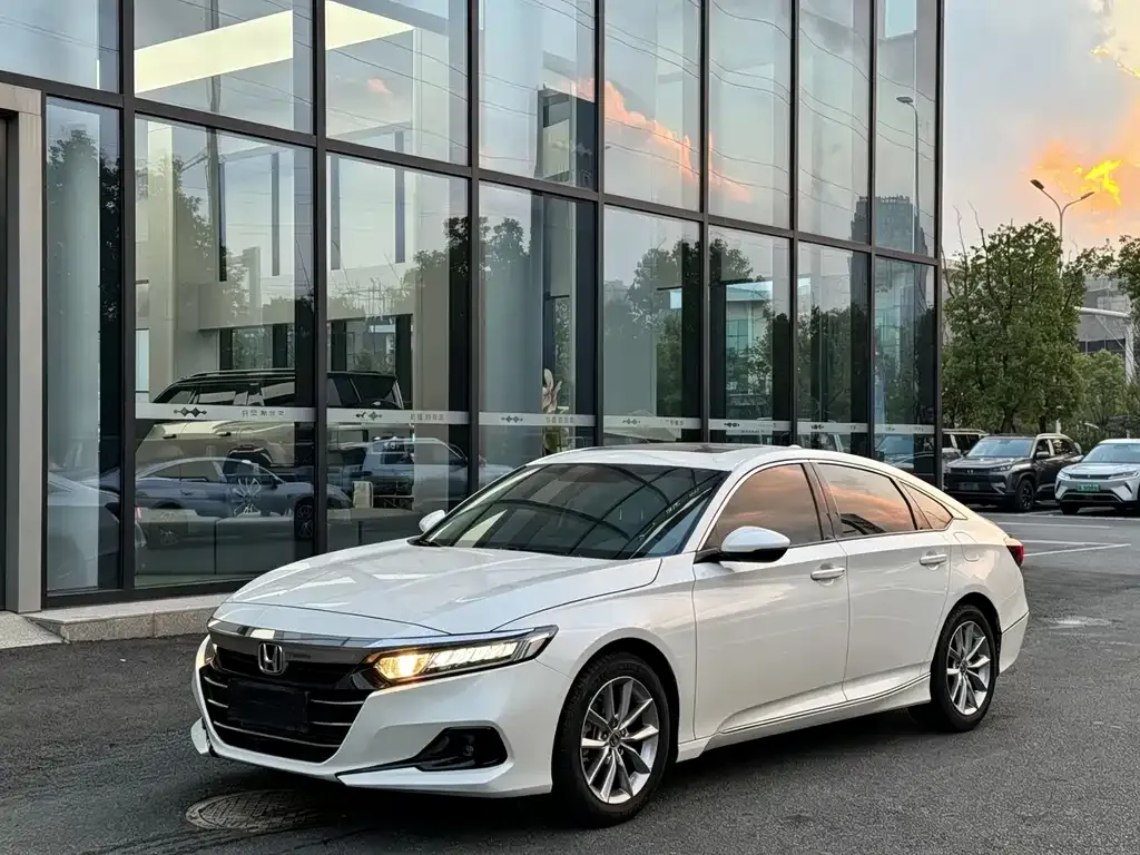 2022 Honda Accord 260TURBO Luxury