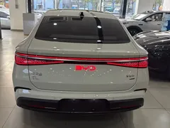 2026 BYD Seal 07 EV 705 Premium, белый — фото 12