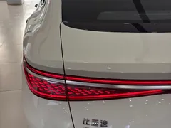2026 BYD Seal 07 EV 705 Premium, белый — фото 15