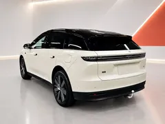2025 Li Auto i6 2WD Standard — фото 4