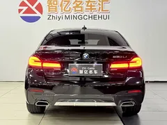 2023 BMW 5 Series 530Li Leading M Sport Package, чёрный — фото 10