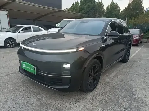 2023 Li Auto L8 Air