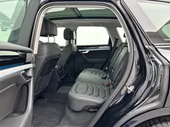 2022 Volkswagen Touareg 3.0TSI Black Sport Package, чёрный — фото 19