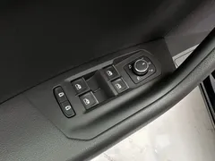 2022 Volkswagen Touareg 3.0TSI Black Sport Package, чёрный — фото 23