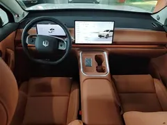 2026 Leapmotor C16 EV 630 LiDAR 6-seat, белый — фото 10