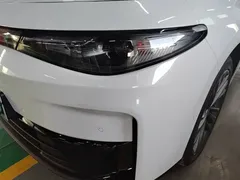 2026 Leapmotor C16 EV 630 LiDAR 6-seat, белый — фото 24