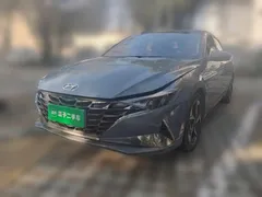 2022 Hyundai Elantra 1.5L CVT LUX Premium — фото 1