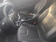 2022 Hyundai Elantra 1.5L CVT LUX Premium — фото 16