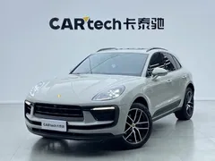 2022 Porsche Macan 2.0T — фото 11