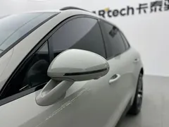 2022 Porsche Macan 2.0T — фото 13