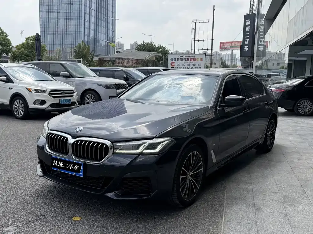 2022 BMW 5 Series 530Li Leading M Sport Package
